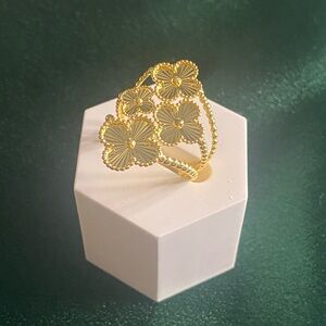 Real 18k saudi gold ring